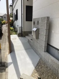 玄関アプローチ